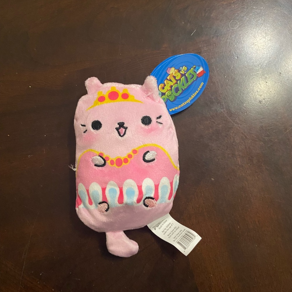 Cats vs. Pickles
